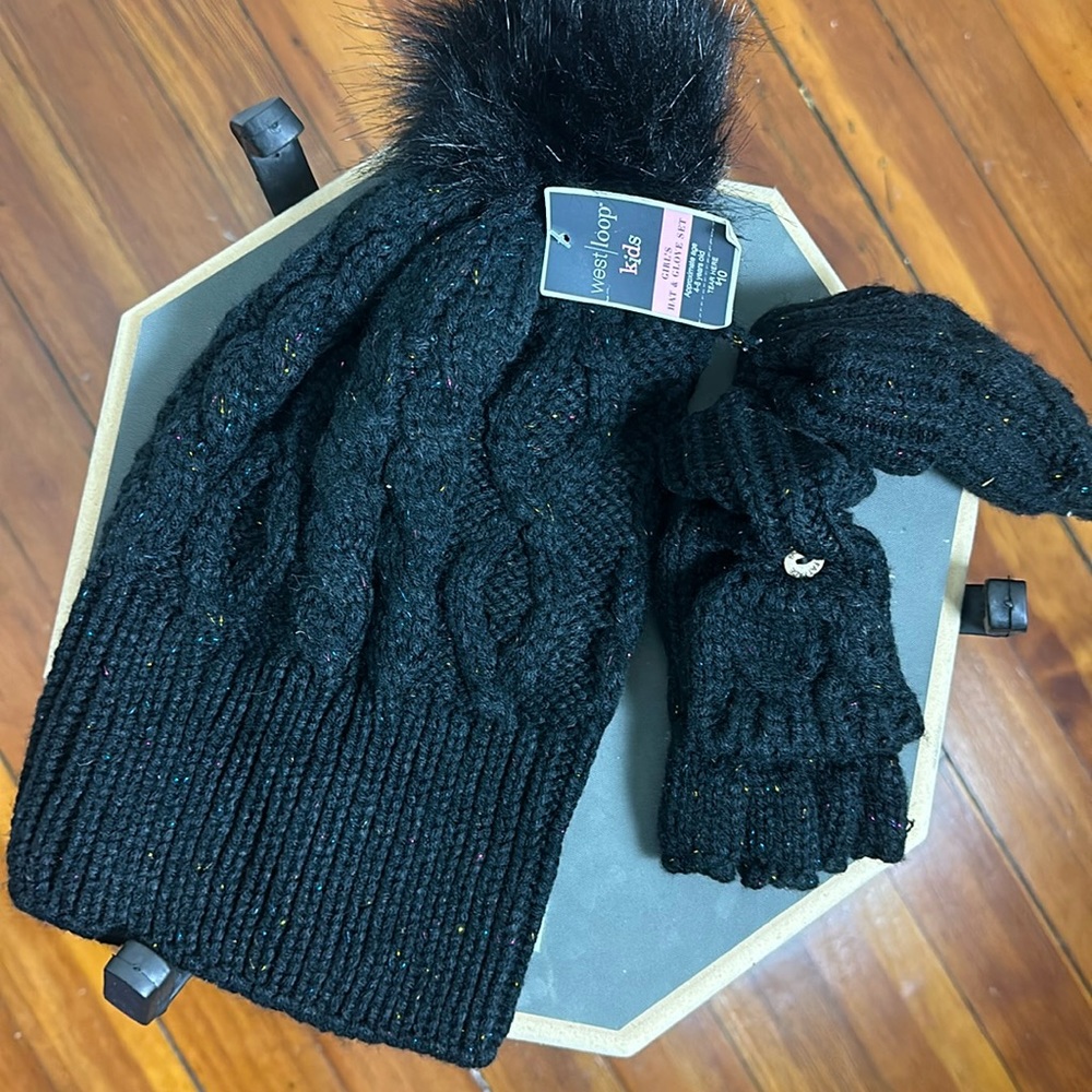 Girls black hat and glove set